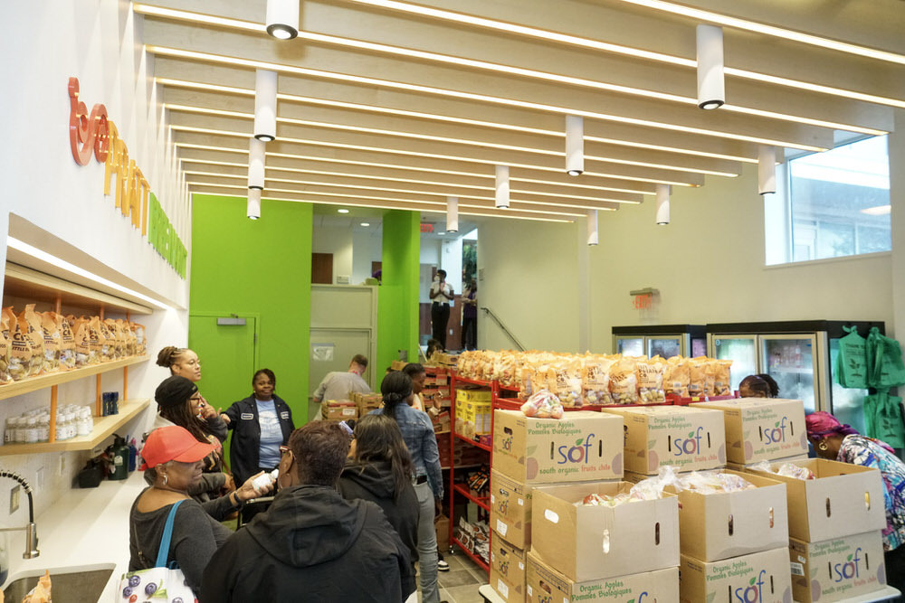 Pratt Free Market - wide view of the room